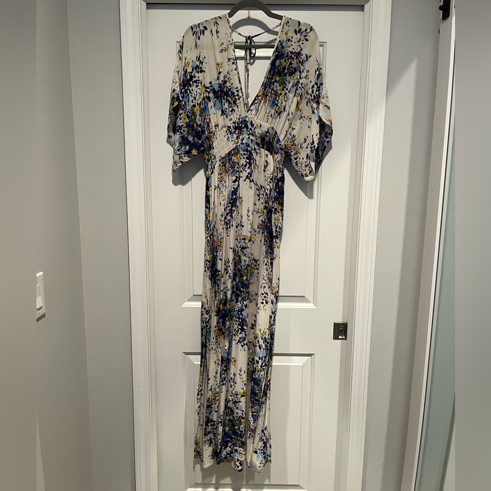 Lovestitch, small/medium bohemian maxi dress with flowy sleeves and side slits